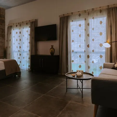 Pjazza Boutique By Cx Collection 4*